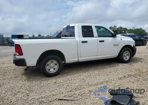 2018 Ram 1500 St z USA, uszkodzony, nr VIN 1C6RR6FG3JS325727
